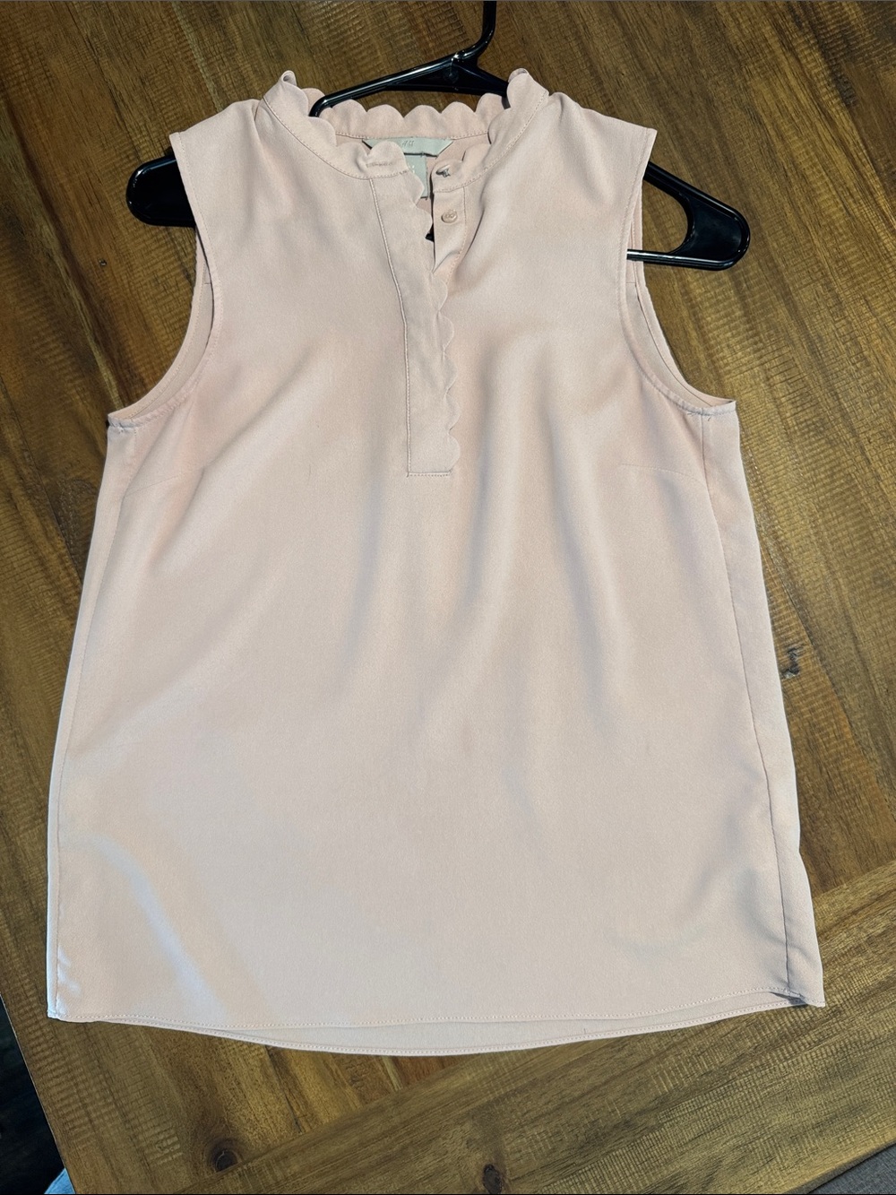 H&M Light Pink Scallop Henley Camisole